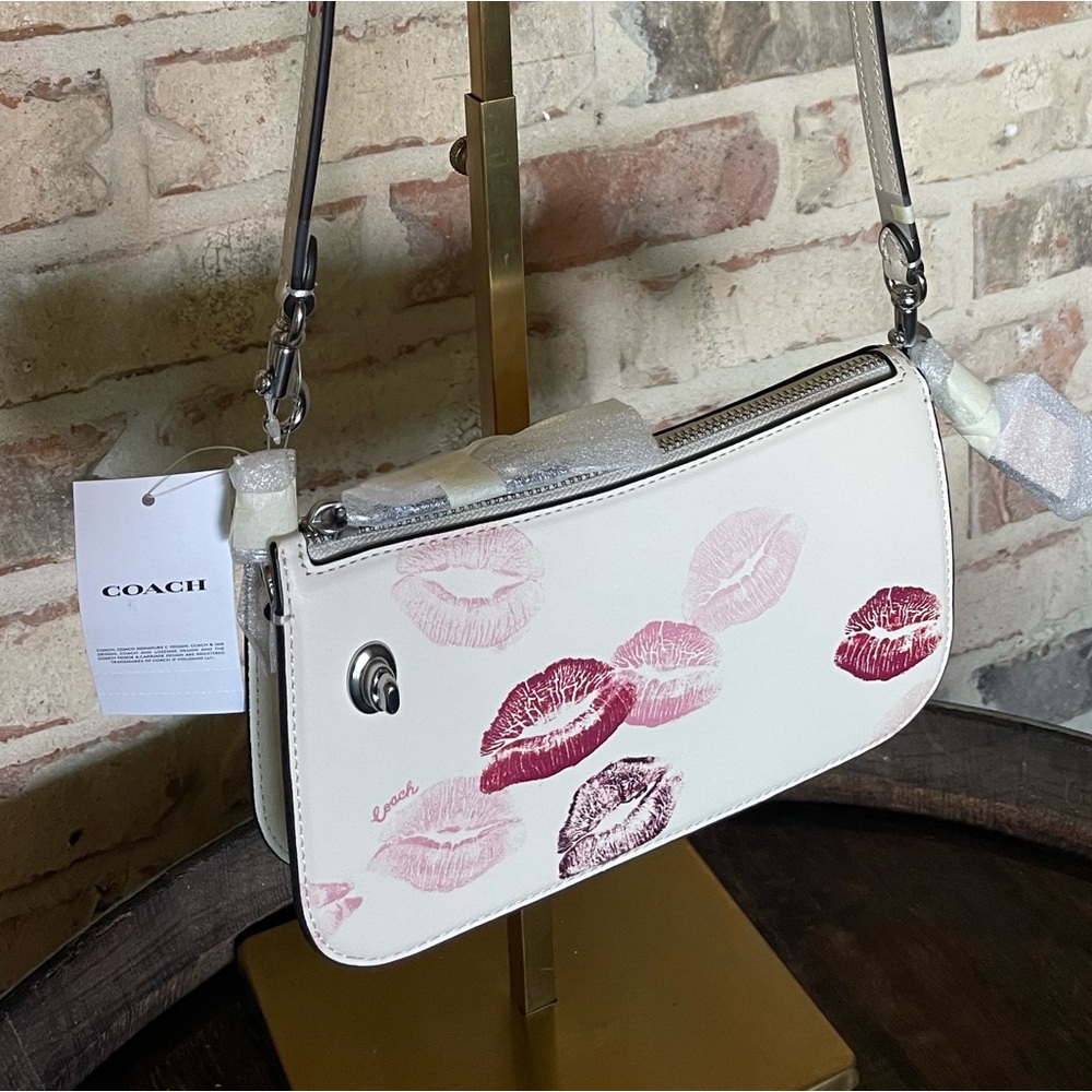 COACH Penn With Lip Print Shoulder Bag 💋